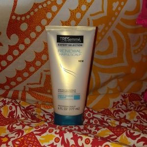 🦄DISCONTINUED treseme renewal hair&scalp 6 oz
